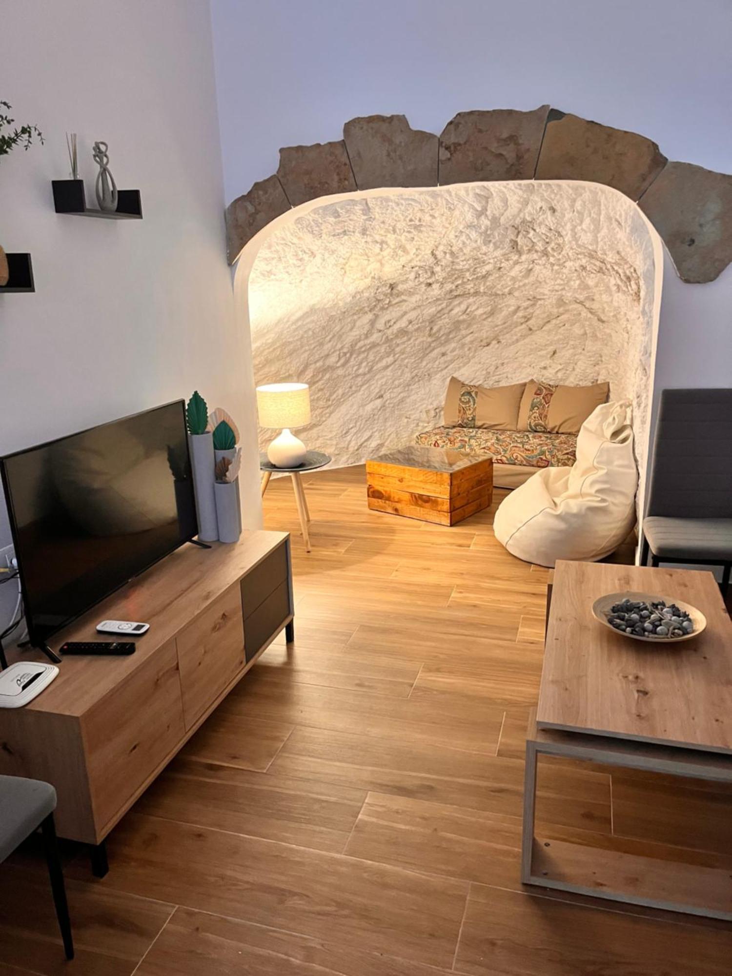 Apartamentos El Peligro 3 La Cueva Archidona Bagian luar foto